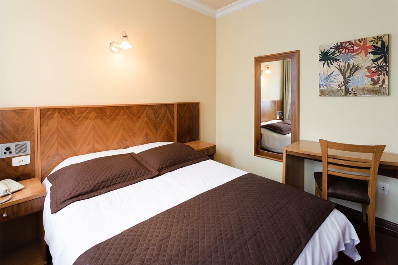 Boroni Palace 3*